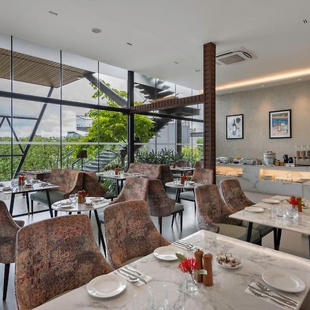 Beyond By Sula Hotel Nashik Exterior foto
