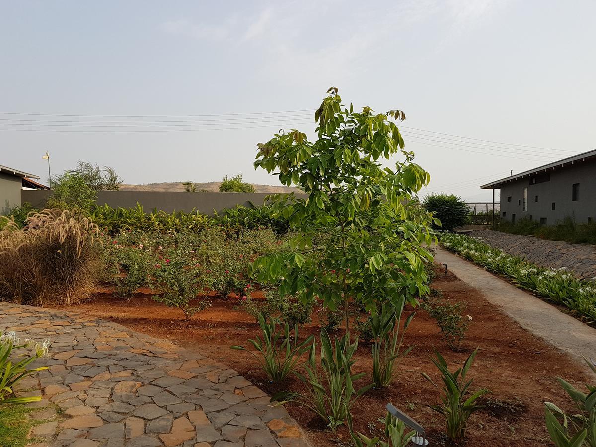 Beyond By Sula Hotel Nashik Exterior foto